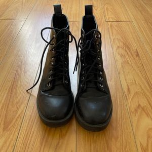 LACE UP COMBAT BOOTS